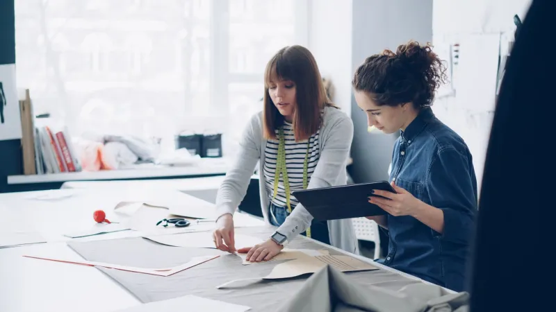 Alone Together: How the Smartest Creatives Are Hacking the Space Between Solitude and Sync